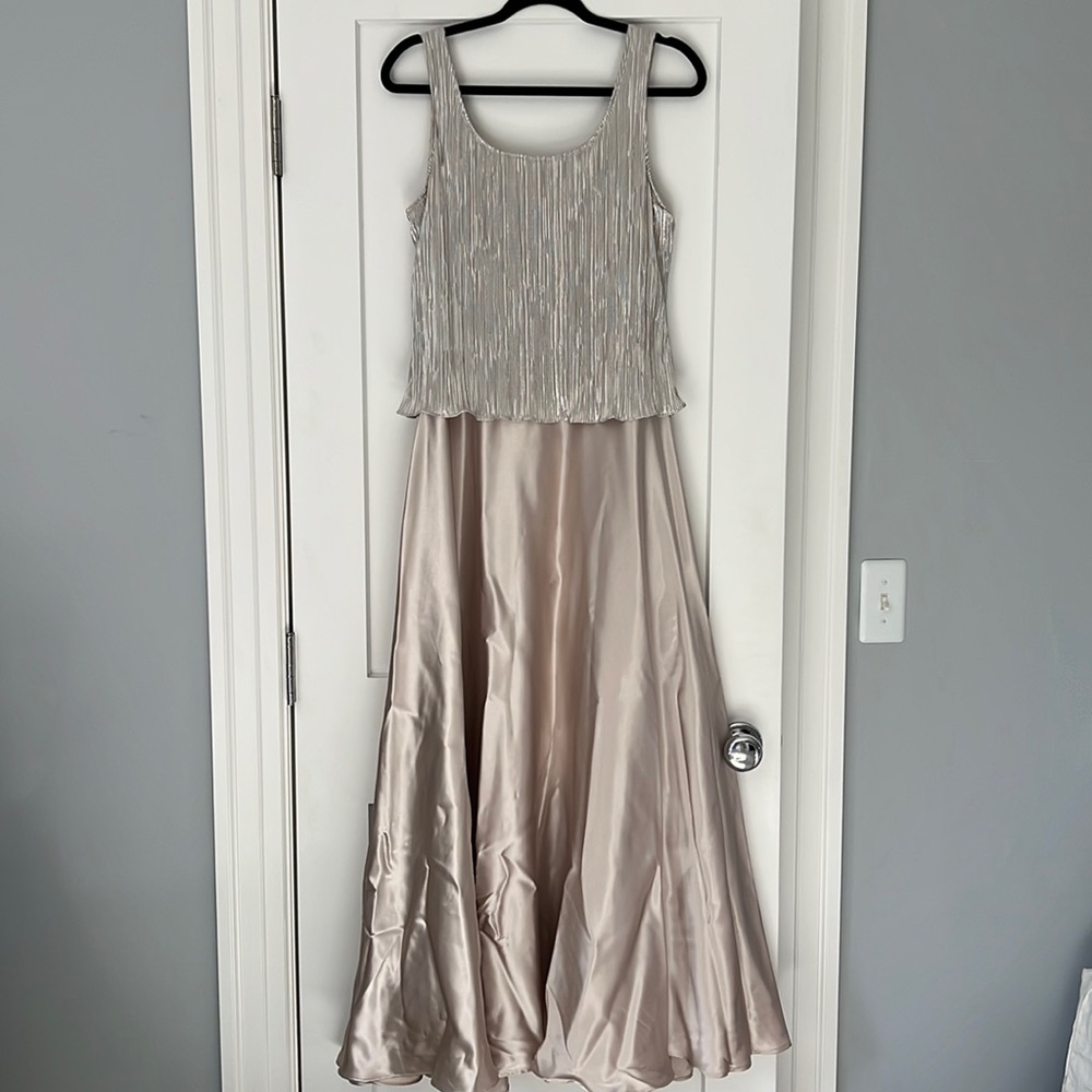 Gorgeous Cachet Gown and Jacket 10